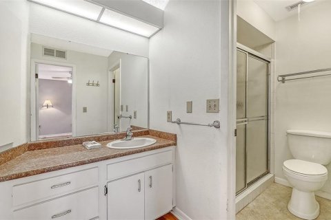 House in Sarasota, Florida 2 bedrooms, 148.74 sq.m. № 2151755 - photo 20