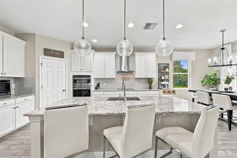 Villa ou maison à vendre à Wesley Chapel, Floride: 5 chambres, 305.83 m2 № 2395531 - photo 19