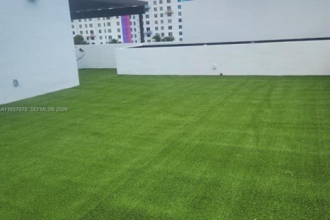 Снять в аренду виллу или дом в Майами, Флорида 37.25м2, № 1995746 - фото 6