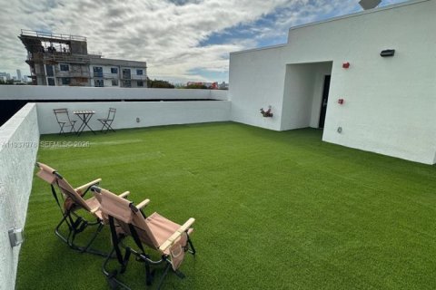 Снять в аренду виллу или дом в Майами, Флорида 37.25м2, № 1995746 - фото 16