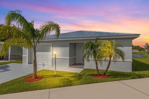 Casa en Port St. Lucie, Florida 2 dormitorios, 112.04 m2 № 2188907