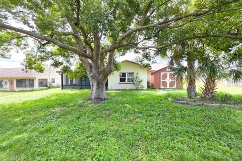 House in Spring Hill, Florida 2 bedrooms, 119.29 sq.m. № 1850053 - photo 20