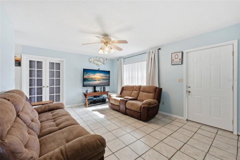 Casa en venta en Gainesville, Florida, 2 dormitorios, 91.42 m2 № 2145506 - foto 4