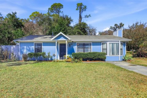 Casa en venta en Gainesville, Florida, 2 dormitorios, 91.42 m2 № 2145506 - foto 2
