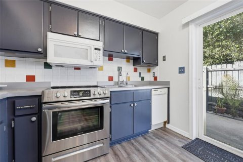 Casa en venta en Gainesville, Florida, 2 dormitorios, 91.42 m2 № 2145506 - foto 9