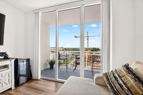 Condo in Boynton Beach, Florida, 2 bedrooms  № 2192108 - photo 16