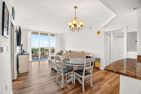 Condo in Boynton Beach, Florida, 2 bedrooms  № 2192108 - photo 19
