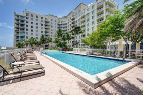Condo in Boynton Beach, Florida, 2 bedrooms  № 2192108 - photo 30