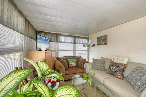 Купить виллу или дом в Норт-Порт, Флорида 8 комнат, 100.33м2, № 1662543 - фото 29