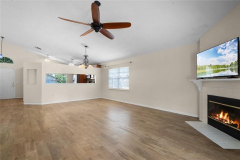 Casa en venta en Lake Mary, Florida, 3 dormitorios, 127.09 m2 № 1771261 - foto 3