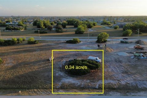Land in Cape Coral, Florida № 2202984 - photo 4
