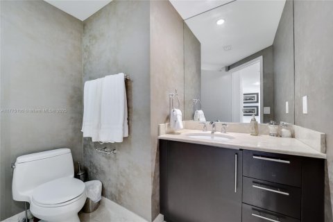 Купить кондоминиум в Майами, Флорида 3 спальни, 197.88м2, № 2015353 - фото 11