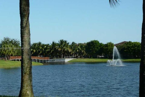 Снять в аренду кондоминиум в Мирамар, Флорида 2 спальни, 100.33м2, № 1983959 - фото 12