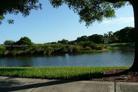 Снять в аренду кондоминиум в Мирамар, Флорида 2 спальни, 100.33м2, № 1983959 - фото 22