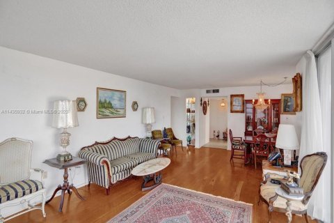 Copropriété à vendre à Aventura, Floride: 2 chambres, 149.11 m2 № 668589 - photo 5