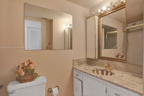 Copropriété à vendre à Aventura, Floride: 2 chambres, 149.11 m2 № 668589 - photo 19