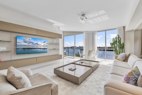 Condominio en venta en North Miami Beach, Florida, 3 dormitorios, 199.93 m2 № 1985123 - foto 6