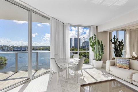 Condominio en venta en North Miami Beach, Florida, 3 dormitorios, 199.93 m2 № 1985123 - foto 7