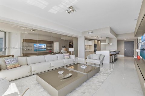 Condominio en venta en North Miami Beach, Florida, 3 dormitorios, 199.93 m2 № 1985123 - foto 8