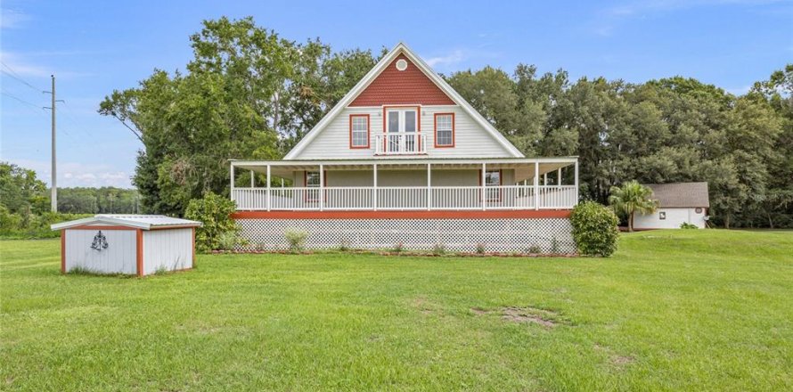 House in Starke, Florida 4 bedrooms, 272.58 sq.m. № 1844342