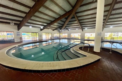 Condo in Sunrise, Florida, 1 bedroom  № 1868399 - photo 21