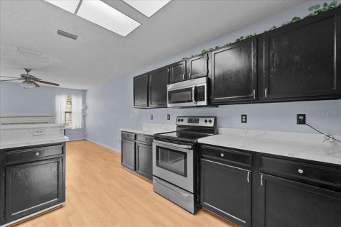 Townhouse in Jacksonville, Florida 3 bedrooms, 128.48 sq.m. № 1616385 - photo 6