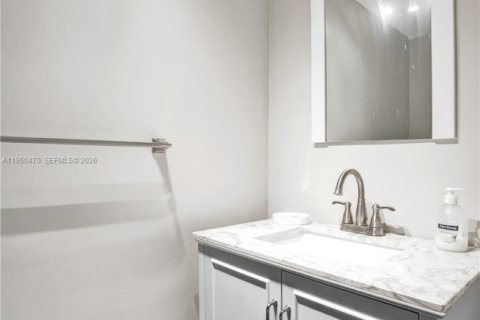 Townhouse in Davie, Florida 3 bedrooms, 124.49 sq.m. № 2005932 - photo 23