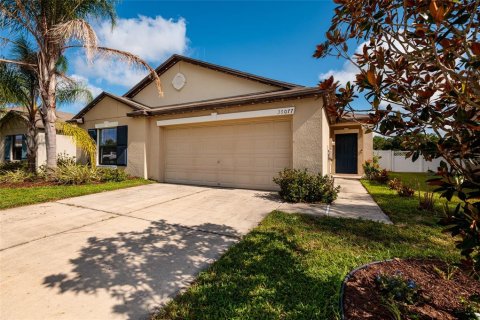 House in Zephyrhills, Florida 4 bedrooms, 168.15 sq.m. № 2309072