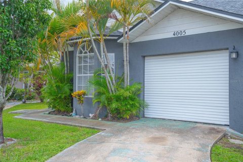 House in Orlando, Florida 3 bedrooms, 121.14 sq.m. № 1829444 - photo 4