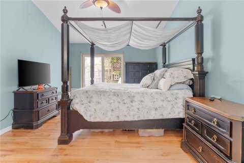 House in Orlando, Florida 3 bedrooms, 121.14 sq.m. № 1829444 - photo 13