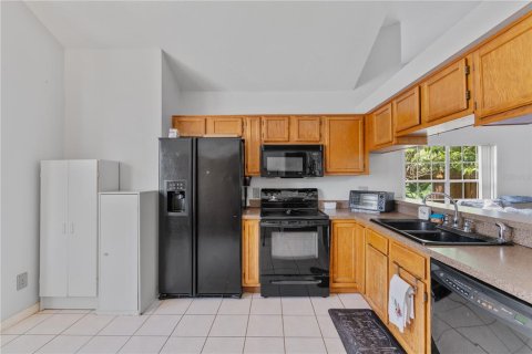House in Orlando, Florida 3 bedrooms, 121.14 sq.m. № 1829444 - photo 23
