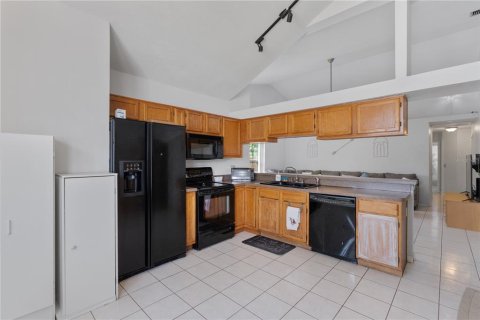 House in Orlando, Florida 3 bedrooms, 121.14 sq.m. № 1829444 - photo 24