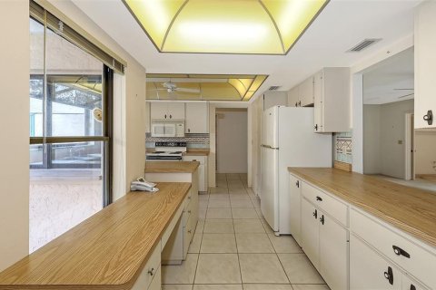Купить виллу или дом в Сарасота, Флорида 6 комнат, 151.43м2, № 1562449 - фото 13