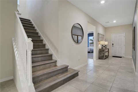 House in Davenport, Florida 9 bedrooms, 408.58 sq.m. № 1057611 - photo 9