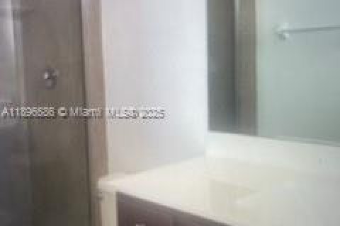 Townhouse in West Palm Beach, Florida 2 bedrooms, 132.11 sq.m. № 1948359 - photo 14