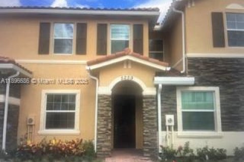 Townhouse in West Palm Beach, Florida 2 bedrooms, 132.11 sq.m. № 1948359