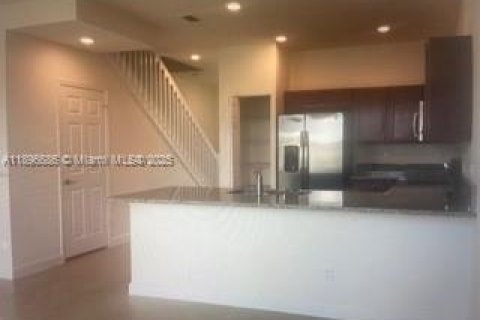 Townhouse in West Palm Beach, Florida 2 bedrooms, 132.11 sq.m. № 1948359 - photo 8