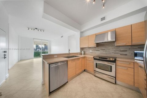 Купить кондоминиум в Майами, Флорида 2 спальни, 98.38м2, № 1855176 - фото 9