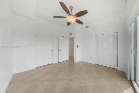 Купить кондоминиум в Майами, Флорида 2 спальни, 98.38м2, № 1855176 - фото 15