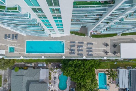 Купить кондоминиум в Майами, Флорида 2 спальни, 98.38м2, № 1855176 - фото 27