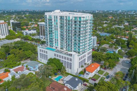 Купить кондоминиум в Майами, Флорида 2 спальни, 98.38м2, № 1855176 - фото 2