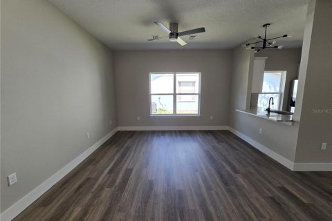 Appartement à louer à Spring Hill, Floride: 2 chambres, 95.69 m2 № 1774100 - photo 5