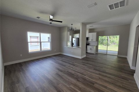 Appartement à louer à Spring Hill, Floride: 2 chambres, 95.69 m2 № 1774100 - photo 4