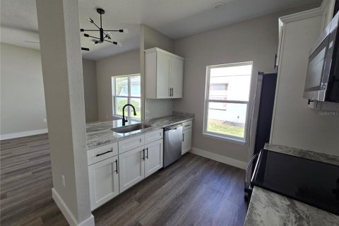 Appartement à louer à Spring Hill, Floride: 2 chambres, 95.69 m2 № 1774100 - photo 8