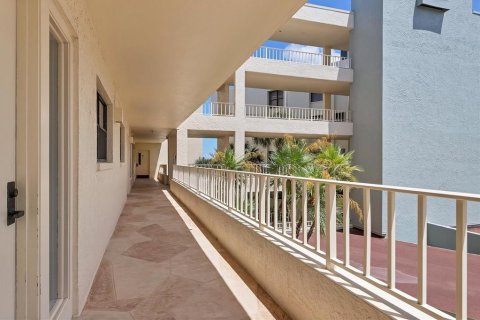 Condominio en alquiler en Sarasota, Florida, 2 dormitorios, 124.21 m2 № 1555601 - foto 2