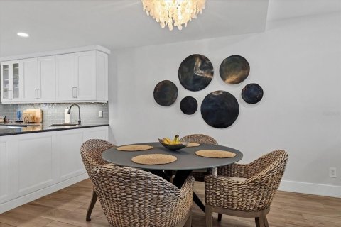 Condominio en alquiler en Sarasota, Florida, 2 dormitorios, 124.21 m2 № 1555601 - foto 16