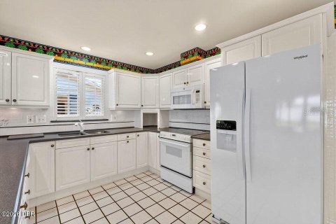 Villa ou maison à vendre à Ormond Beach, Floride: 3 chambres, 214.33 m2 № 2291402 - photo 12