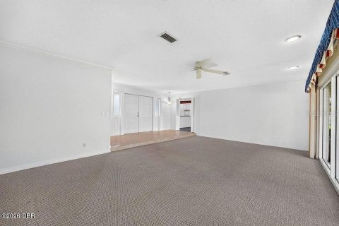 Villa ou maison à vendre à Ormond Beach, Floride: 3 chambres, 214.33 m2 № 2291402 - photo 8