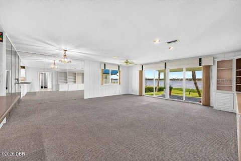 Villa ou maison à vendre à Ormond Beach, Floride: 3 chambres, 214.33 m2 № 2291402 - photo 9