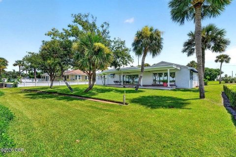 Villa ou maison à vendre à Ormond Beach, Floride: 3 chambres, 214.33 m2 № 2291402 - photo 4